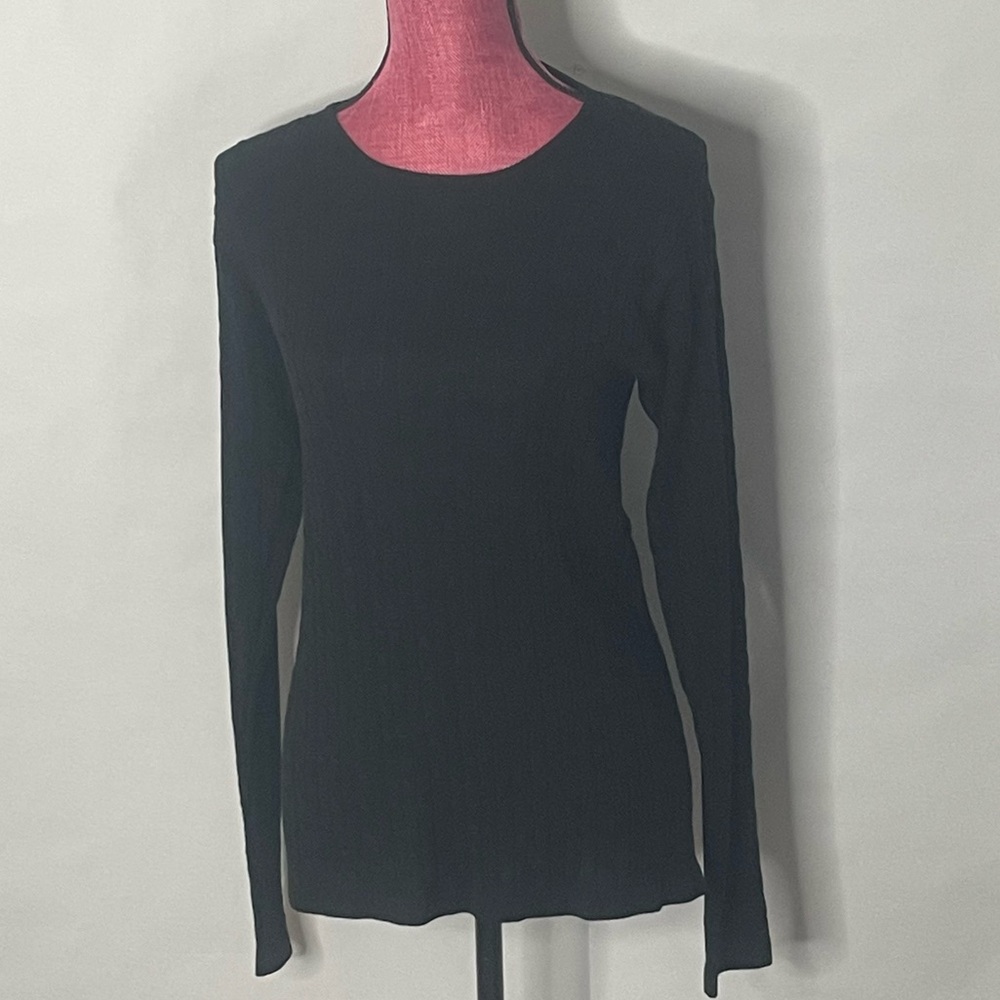 Vintage Horchow women’s cable knit 100% silk black soft sweater in Size L